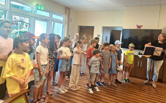Mit Liedern Freude schenken -